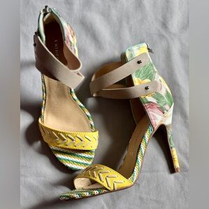 CHINESE LAUNDRY LEVITA FLORAL HEELS